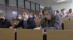 Takúto sumu ponúka vláda za návrat absolventov na Slovensko