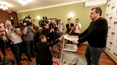 Celé vedenie SNS položí na sneme svoje funkcie, vyhlásil to Andrej Danko