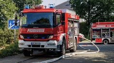 Rodinná tragédia v Brémach. Fén odložený na hračkách spôsobil požiar, prežil len otec, matka a dve deti sa udusili