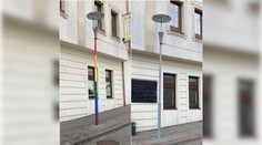 Z dúhových farieb je sivá. Pietne miesto na pamiatku obetí streľby na Zámockej premaľuje mesto späť