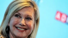Vo veku 73 rokov zomrela hviezda Pomády Olivia Newton-John