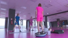 Láska k športu a súťaživosť spojila štyri mladé ženy. Popri práci sa venujú triatlonu