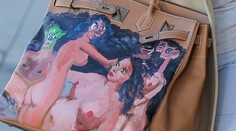 Kim dostala kabelku. Drahú, ale otrasnú!