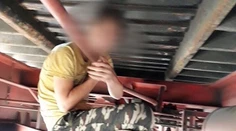 Polícia v Štúrove zadržala nelegálnych migrantov z Afganistanu, skryli sa pod vagóny