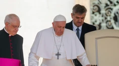 Pšenicu nemožno používať ako vojnovú zbraň, vyhlásil pápež František, ktorý odsudzuje ruskú inváziu