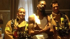 Rapper Snoop Dogg vyvolal v hoteli paniku. Potom sa pochválil touto snímkou