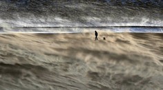 Británia: Veterná smršť Malik si v sobotu vyžiadala dve obete