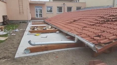 Škôlka po zrútení niekoľkotonového altánku: Zhotoviteľ ho rozoberie a postaví za svoje