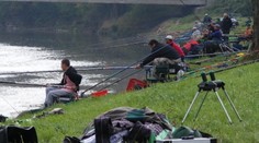 Bezmocní rybári: Z hrádze im robia elektráreň