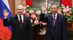Vladimir Putin pricestoval na štátnu návštevu do Vietnamu