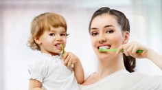 Ako často si musíte meniť zubnú kefku? Zubári pre vás majú jasnú odpoveď