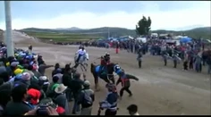 Divák sa počas dostihov zrazil s koňom. Neprežil
