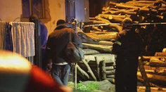 Pri "neopatrnej detskej hre" začal 11-ročný chlapec horieť a skončil v košickej nemocnici