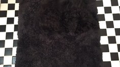 Na fotke je veľké zviera. Vidíte ho?
