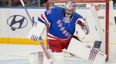 Halák nezabránil prehre Rangers s Ottawou, Černák nedohral proti Penguins