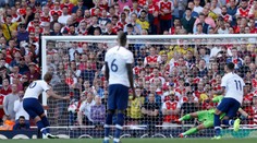 Severolondýnske derby sa skončilo nerozhodne, Arsenal stiahol dvojgólové manko