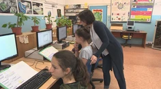 Školy dostanú nové počítače i notebooky, no techniku a internet potrebujú žiaci najmä doma
