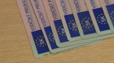 Sľubujú, že vám vybavia vodičák. Podvodníci to skúšajú cez známu aplikáciu
