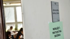 Maturanti spoznali slohové témy zo slovenčiny. Na ktorú z nich by ste si trúfli vy?