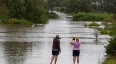 Silné dažde spôsobili na východe Austrálie najhošie záplavy za 50 rokov