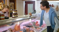 Obchodník sa správal ako štátny úradník. Myslíte si, že niečo predal?