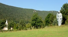 Socha anjela z obce Háj sa objavila v hollywoodskom trháku. Viete, v ktorom?