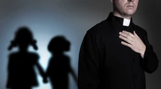 Poľskom otriasa dokument o pedofilných kňazoch. Za jeden deň si ho pozreli milióny ľudí