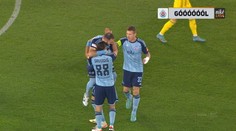 ZOSTRIH: Slovan rozdrvil nováčika, Kucka s krásnym gólom. Košice sa v hlavnom meste nezmohli na nič