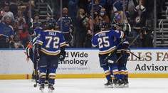 Fehérváry a Ružička s mínuskami, Carolina vyhrala piaty zápas za sebou