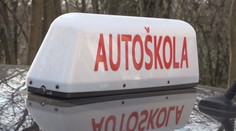 Dostať sa k vodičáku bude komplikovanejšie. Žiaci budú mať na záverečných testoch viac otázok