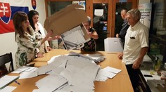 Slovensko spoznalo výsledky volieb. Centrála Smeru bola vo vytržení