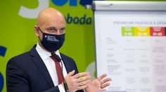 Minister školstva má pripraviť plán, ako vrátiť deti do škôl 7. decembra