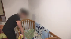 Mala predstavy o budúcnosti, Moniku však opantal tyran a alkoholik. Odísť z kola násilia nebolo ľahké