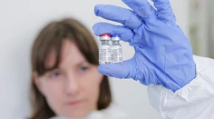 Maďarskí špecialisti sa v Rusku oboznamujú s výrobou vakcíny Sputnik V