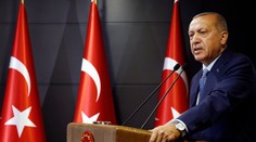 Voľby v Turecku: Erdogan sa vyhlásil za víťaza