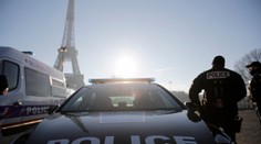 Páchateľa útoku v Paríži obvinili z pokusu o vraždu s teroristickým motívom