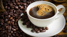 Prečo by ste mali vypiť štyri kávy denne? Nový výskum ju ospevuje