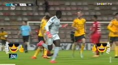 Frajer na záver: Brankár Benfiky predviedol nevídaný kúsok. Zaznamenal gól takmer cez celé ihrisko