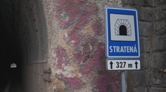V Stratenskom tuneli si musíte svietiť sami, pritom ide o cestu prvej triedy