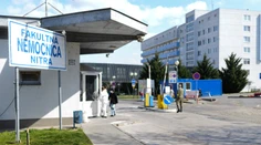 Koľko ľudí zomieralo v Nitre pred pandémiou a koľko v týchto dňoch? To číslo hovorí za všetko