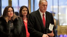 Trump si za ministra vnútra vybral kongresmana Ryana Zinkeho