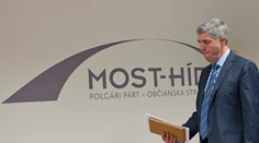 Bugár prezradil, koľko percent by chcel získať vo voľbách