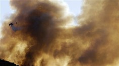 Vo Francúzsku pred lesnými požiarmi evakuovali vyše 3000 turistov