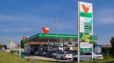 Slováci týždne berú maďarské pumpy útokom: Od piatka už v Maďarsku lacno nenatankujú