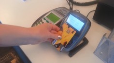 Ďalšie opatrenie proti koronavírusu: Limit na bezkontaktné platby kartou sa výrazne zvýši