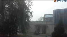 Búrky na Slovensku vyvracali stromy