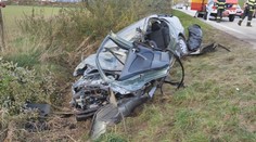 Osobné auto sa zrazilo v Považskej Bystrici s nákladným. O život prišiel 20-ročný mladý muž