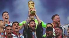 Anketa rozdelila futbalovú verejnosť na dva tábory. Podľa niektorých Messiho víťazstvo nie je fér