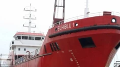 Migranti uniesli loď, ktorá ich zachránila pri pobreží Líbye