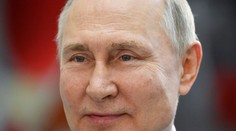 Vladimir Putin označil zábery z Buče za falošné